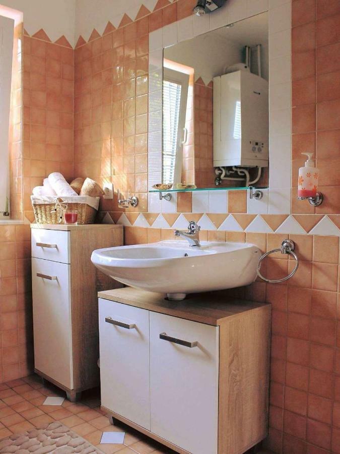 Apartman Ruza 2 Opric Bagian luar foto