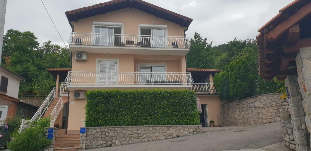 Apartman Ruza 2 Opric Bagian luar foto